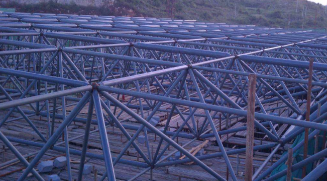 本溪概述网架加工中对钢材的质量的过细恳求